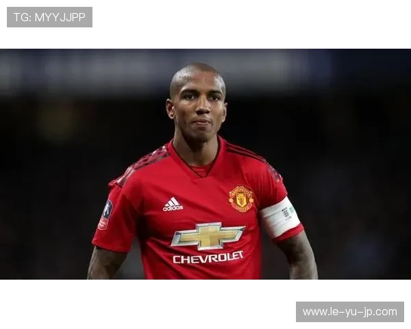 阿什利·扬：英格兰球员如何克服年龄瓶颈，实现自我蜕变？